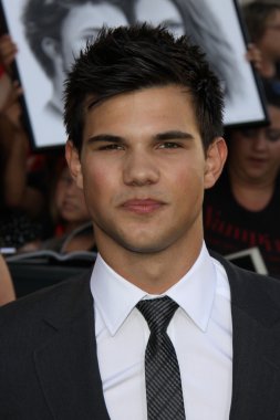 Taylor Lautner