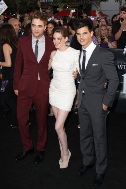 Robert pattinson, kristen stewart ve taylor lautner