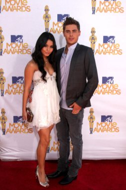 Vanessa hudgens ve zac efron