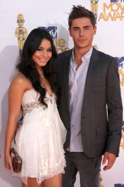 Vanessa hudgens ve zac efron