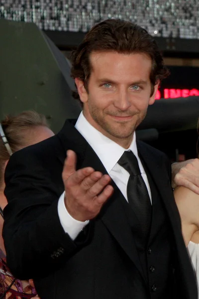 Bradley Cooper, Jessica Biel, Liam Neeson, Sharlto Copley, Quint — Stok fotoğraf