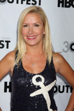 Angela Kinsey