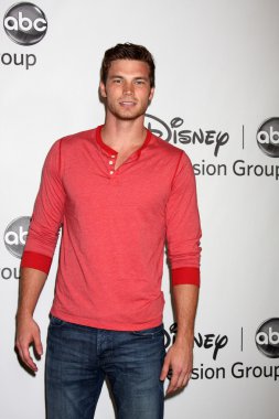 Derek Theler