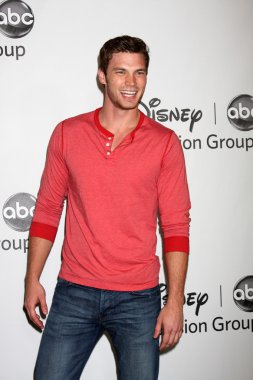 Derek Theler