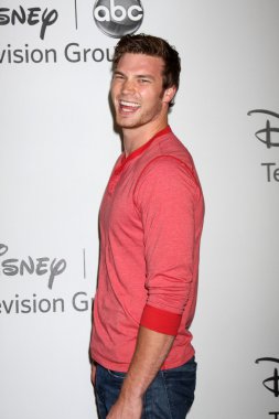 Derek Theler