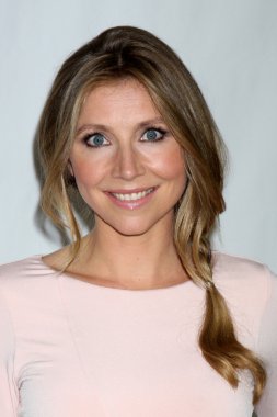 Sarah Chalke