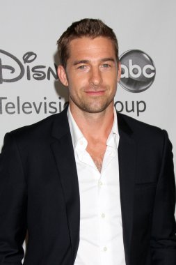 Scott Speedman'ı