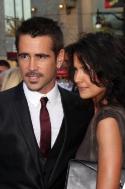 Colin Farrell, rahibe.