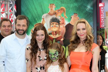 Jeff garlin swimwear judd apatow, maude apatow, Iris apatow, leslie mann