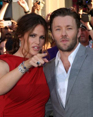 Jennifer Garner, Joel Edgerton