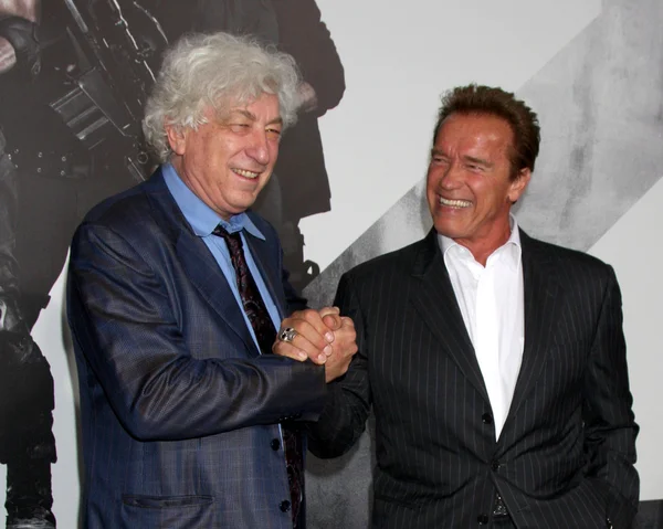 AVI Lerner, Arnold Schwarzenegger — Photo