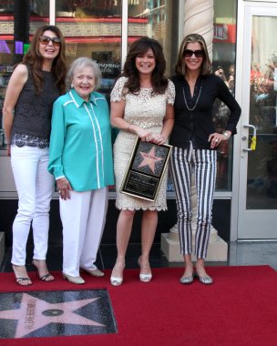 Jane leeves, betty beyaz, valerie bertinelli, wendie malick