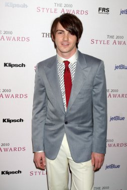 Drake Bell