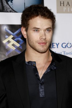 Kellan lutz