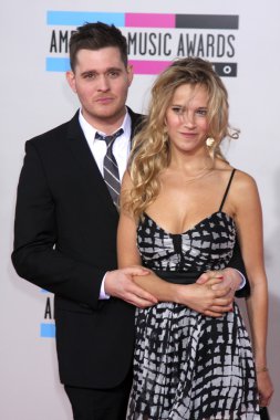 Michael buble ve onun gelin luisana lopilato