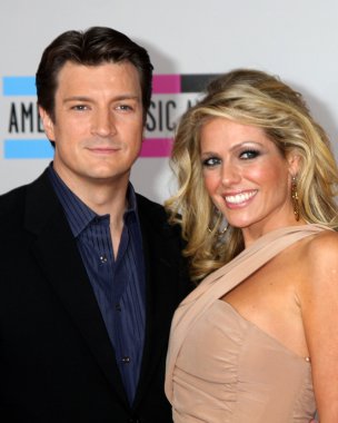 Nathan fillion ve kate luyben