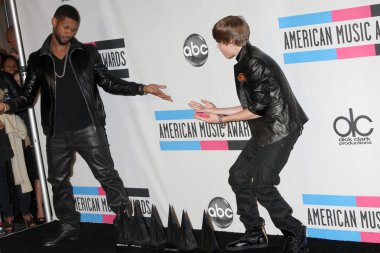 Usher, Justin Bieber