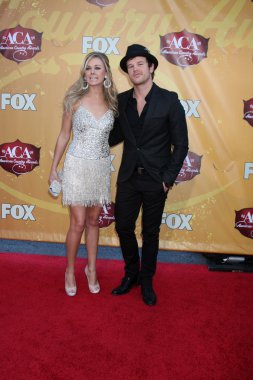 Laura bell bundy ve misafir