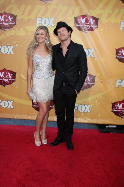 Laura bell bundy ve misafir