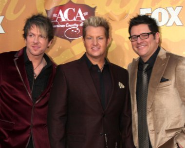 Rascal Flatts (Joe Don Rooney, Gary Levox, Jay Demarcus)