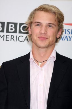 Freddie Stroma