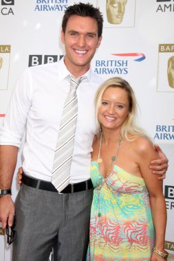 Owain yeoman ve lucy davis