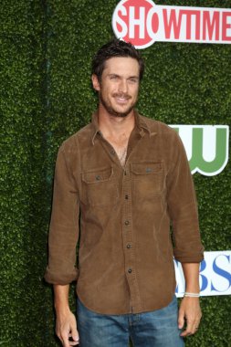 Oliver Hudson