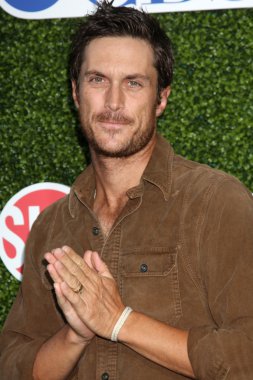 Oliver Hudson