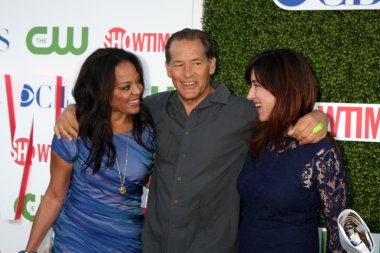 Lauren velez, james remar ve maria doyle kennedy