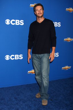 Oliver Hudson