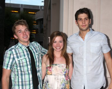 Chandler massey, molly burnett ve casey deidrick