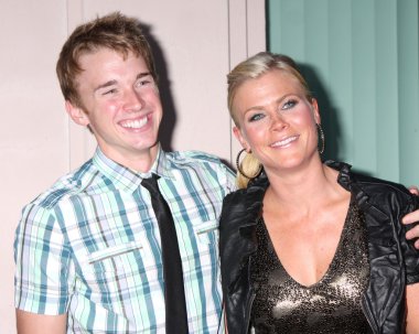 Chandler Massey, Alison Sweeney