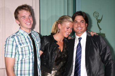 Chandler massey, alison sweeney ve bryan dattilo