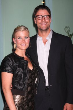 Alison sweeney ve james scott