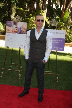 Joey Lawrence