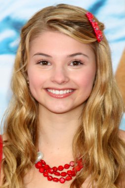 Stefanie Scott