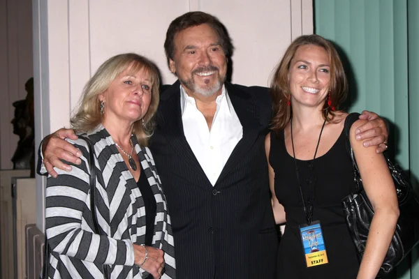 Joe Mascolo, wife Patricia Schultz and Guest — Stock Photo, Image