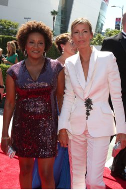 Wanda sykes ve eşi alex