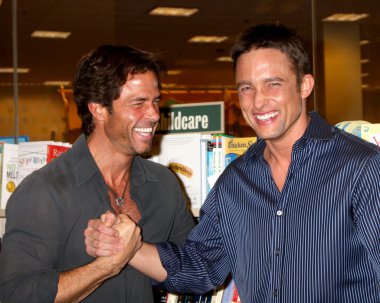 Shawn Christian, Jay Johnson