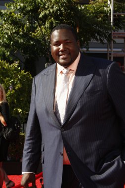 Quinton aaron