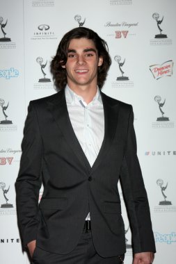 R J Mitte