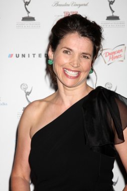 Julia Ormond