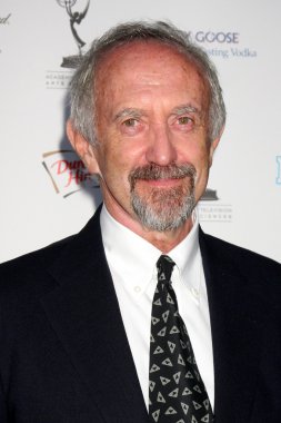 Jonathan Pryce