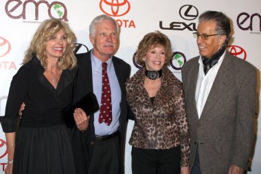 Konuk, ted turner, jane fonda ve richard perry