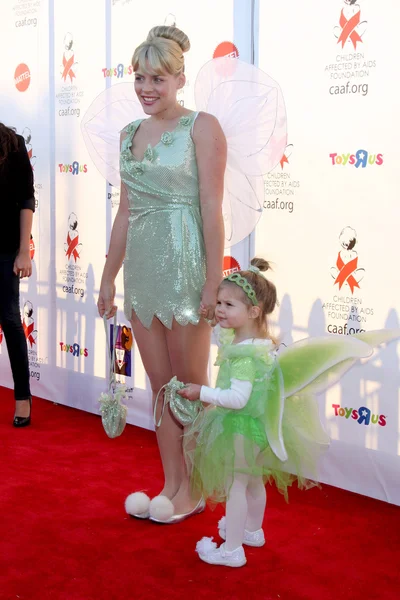 Busy Philipps and Daughter Birdie — Stock Photo, Image