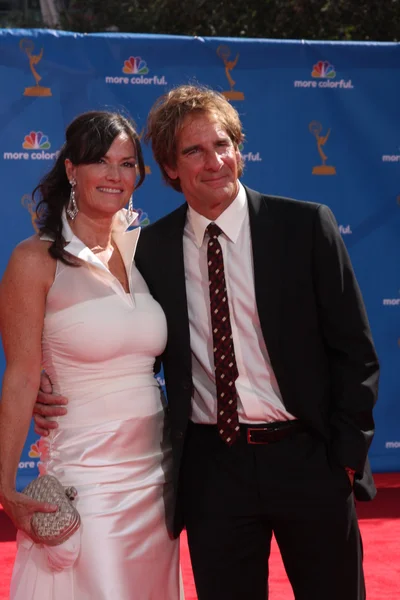 Scott Bakula e la moglie Chelsea Fields — Foto Stock