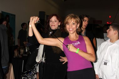 Marilu Henner, Forbes Riley