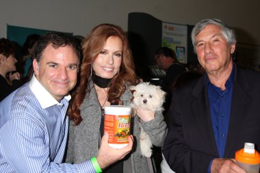 Gil R. Tatarsky, Tracey Bregman, Victor Zeines