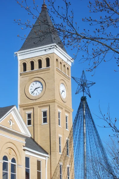 Арканзасский суд округа Салин Clocktower на Рождество — стоковое фото