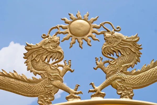 Китайский стиль украшения крыши — стоковое фото